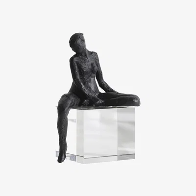 Olivia's Liang & Eimil Arthur Scuplture