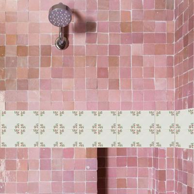 Wolf & Badger Pink / Purple Tile Border Flower Bouquet Catchii