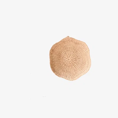 Wolf & Badger Neutrals Medium Scallop Wall Baskets Likhâ