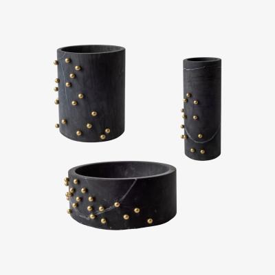 Wolf & Badger Confetti Marble & Brass Set - Black . Bruci Editora De Diseño