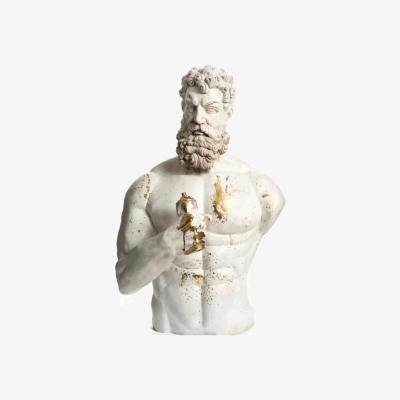 Wolf & Badger White / Gold Hercule & Squuzing Spray Artchi