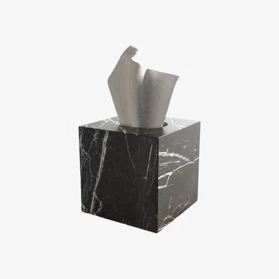 Wolf & Badger Kleenera Marble Tissue Holder - Black . Bruci Editora De Diseño