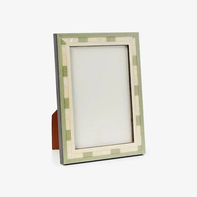 Wolf & Badger Medium Valduga Marquetry Green Frame | Casabyjj