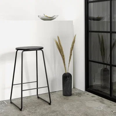 Amara Mater - Earth Stool - Packaging Waste