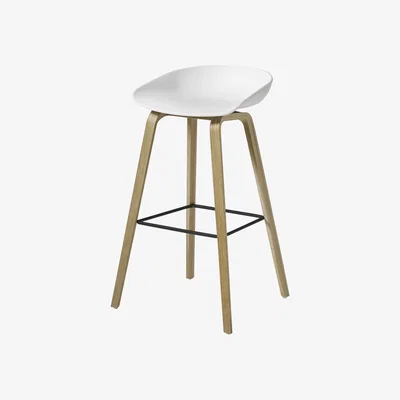 Amara HAY - Oak Stool - Matt White/Black - Low