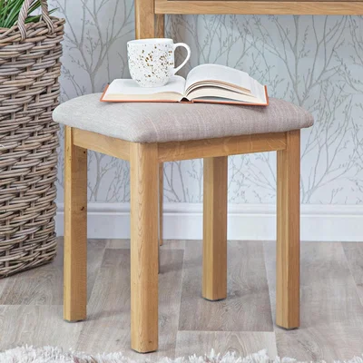 Chiltern Oak Furniture Rutland Oak Dressing Stool