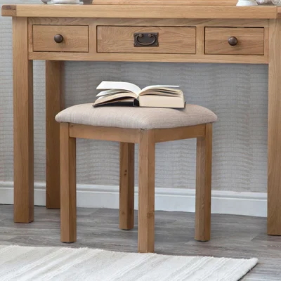 Chiltern Oak Furniture Winchester Oak Stool