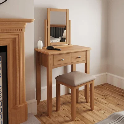 Knees Galister Stool - Light Oak