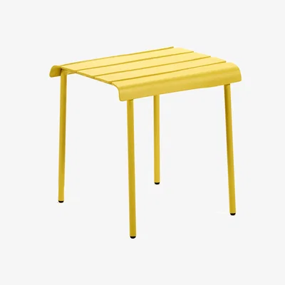 Made in Design Aligned Stool - / By Maarten Baas - Aluminium by valerie objects Yellow