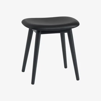 Nordic Nest Muuto Fiber stool Leather black wooden legs