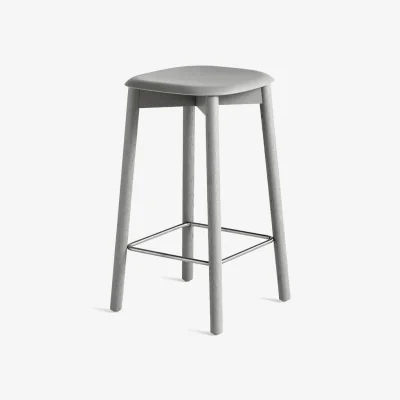 Nordic Nest HAY Soft Edge 32 Low bar stool Soft grey-soft grey oak frame