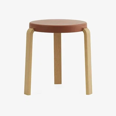 Nordic Nest Normann Copenhagen Tap stool Caramel oak legs