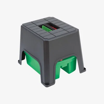 Downtown Garland Sit Step and Store In Black/Green
