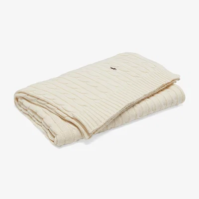 Amara Throw