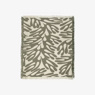 Amara AlkThrow 00