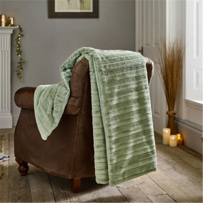 Amara Chatsworth Throw - 130x170cm - Green