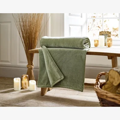 Amara Snuggle Throw - 140x180cm - Sage