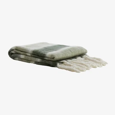 Barker and Stonehouse Two Tone Green Throw Blanket | Barker & Stonehouse