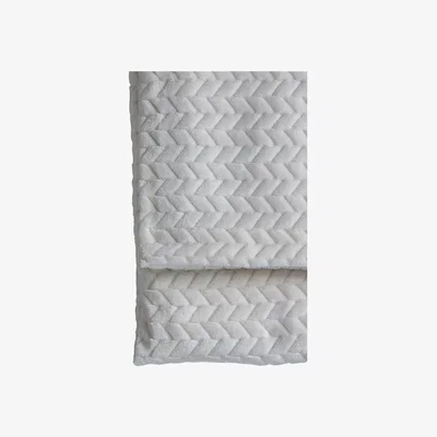 Barker and Stonehouse Cream Chevron Throw Blanket | Barker & Stonehouse