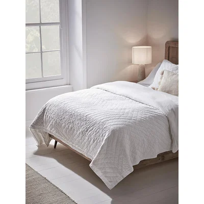 Cox and Cox Cotton Chevron Stitch Quilt - White