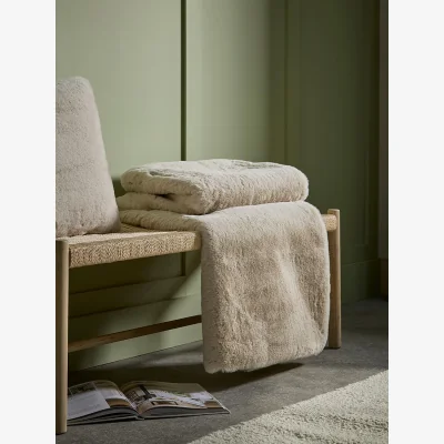 Cox and Cox Cosy Luxe Faux Fur Throw - Cream