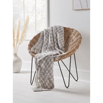 Cox and Cox Grey & Cream Houndstooth Throw