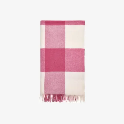 Casa by JJ Lucy's Raspberry Checker Throw