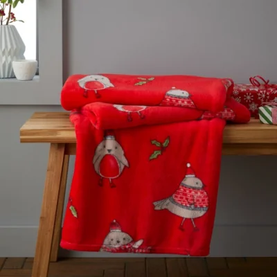 Dunelm Catherine Lansfield Robins 130x170cm Throw Red