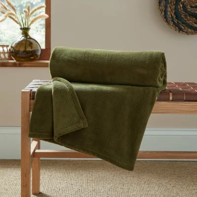 Dunelm Soft Fleece 130cm x 170cm Throw Olive (Green)