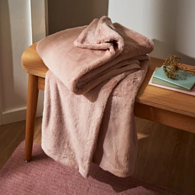 Dunelm Lenon Plush Throw Blush (Pink)