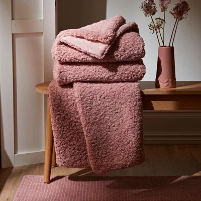 Dunelm Borg Wool Look Throw Pink