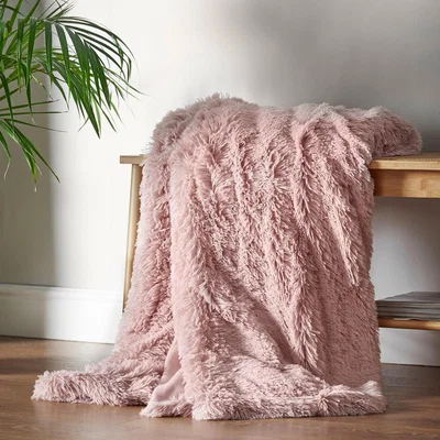 Dunelm Cuddly Faux Fur Throw Blanket 150cm x 200cm