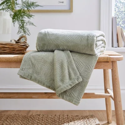Dunelm Leila Leaf Fleece Throw 130x170cm Sage (Green)