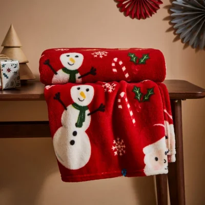 Dunelm Traditional Christmas Fleece Throw Red