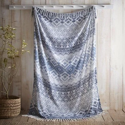 Dunelm Sakari Geometric Bedspread