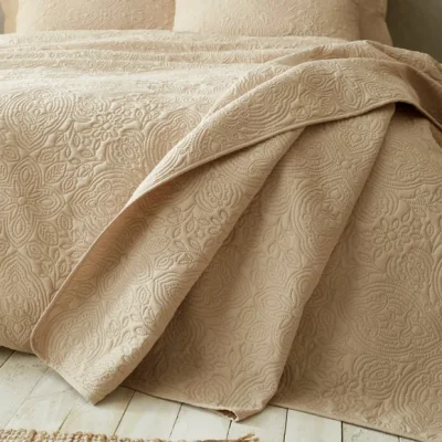 Dunelm Pineapple Elephant Casablanca Pinsonic Bedspread