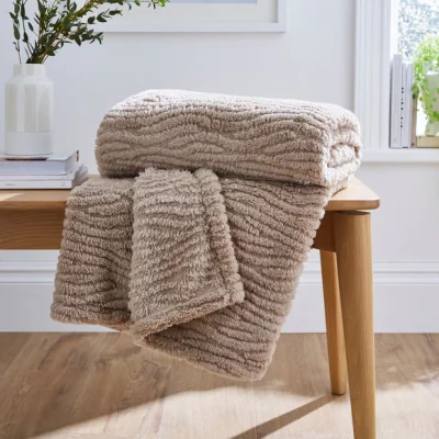 Dunelm Henwood Textured Fleece Throw 130x170cm Taupe (Brown)