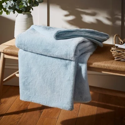 Dunelm Lenon Plush Throw Duck Egg (Blue)