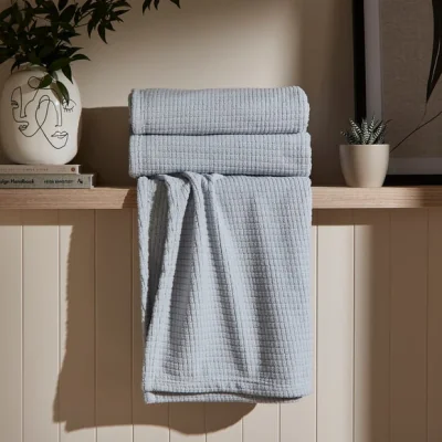 Dunelm Mini Grid Fleece Throw 130cm X 180cm Air