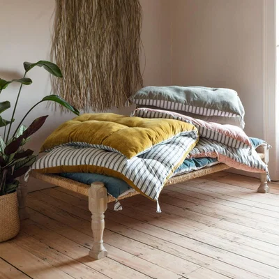 Graham & Green Rose Pink Velvet Bed Roll