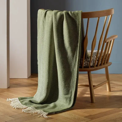 Habitat Habitat Herringbone Throw - Moss Green - 125x150cm