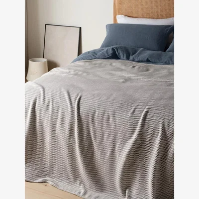 John Lewis Bedfolk The Chevron Limited Edition Cotton Throw, Black/White