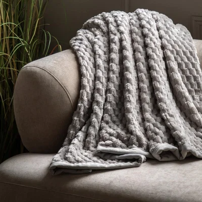 Knees Jacquard Velvet Knitted Throw - Grey