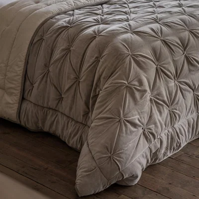 Knees Opulent Velvet Bedspread - Neutral