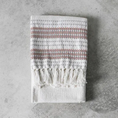 Knees Eva Throw - White