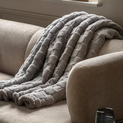 Knees Oakley Checked Sherpa Throw - Grey