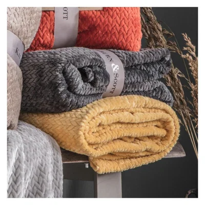 Knees Chevron Flannel Fleece Throw - Ochre