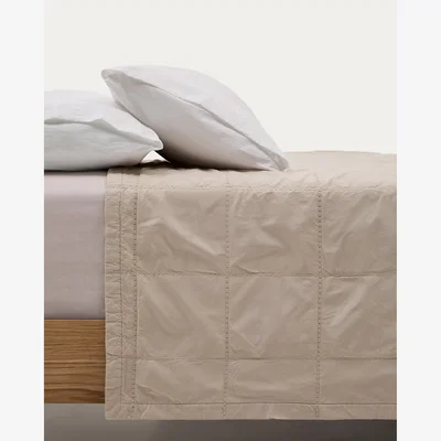 Kave Home Isor chenille, 100% cotton bedspread with fantasy stripes for 90/135 cm bed