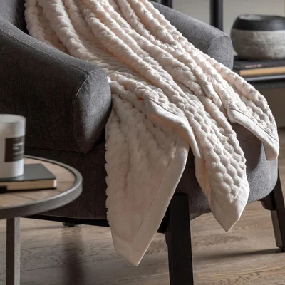 La Redoute Velvet Knitted Throw