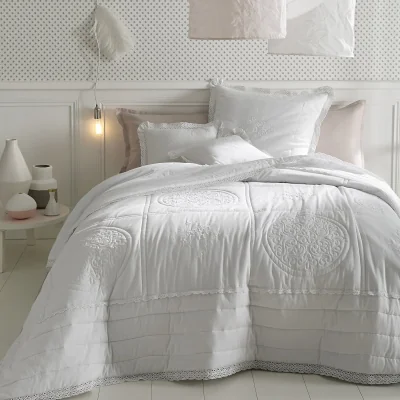 La Redoute Oyena Embroidered & Quilted Bedspread in Cotton